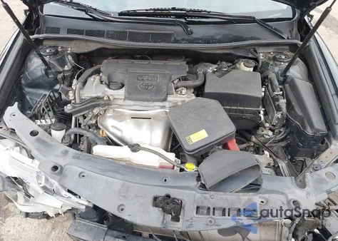 2014 Toyota Camry Se z USA, uszkodzony, nr VIN 4T1BF1FK7EU443845